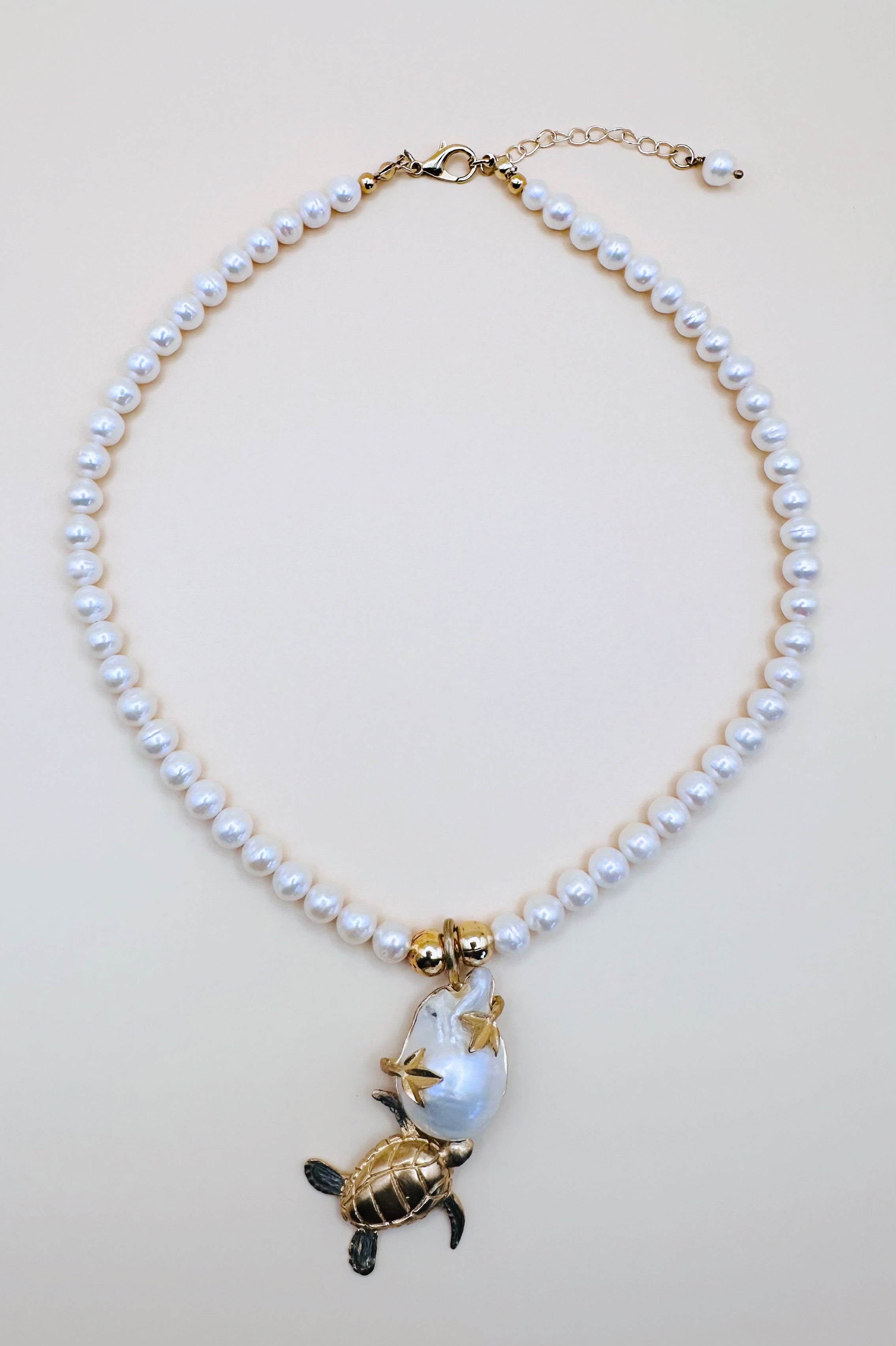 white_pearl_turtle_necklace.jpg