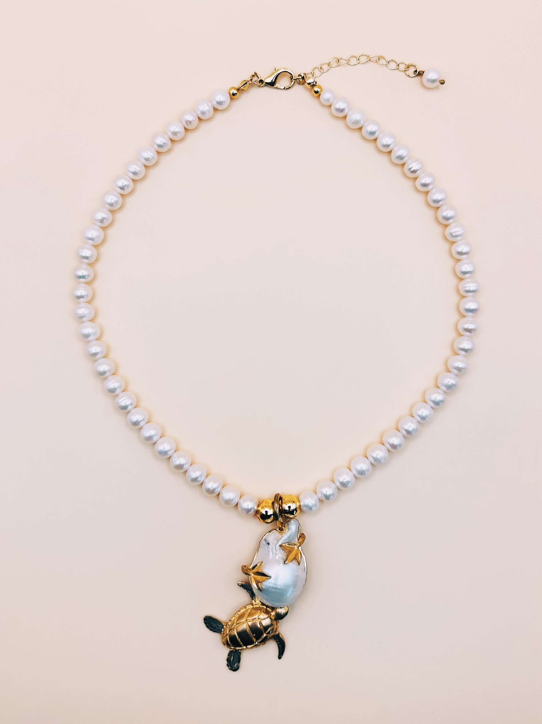 white_pearl_turtle_necklace.jpg